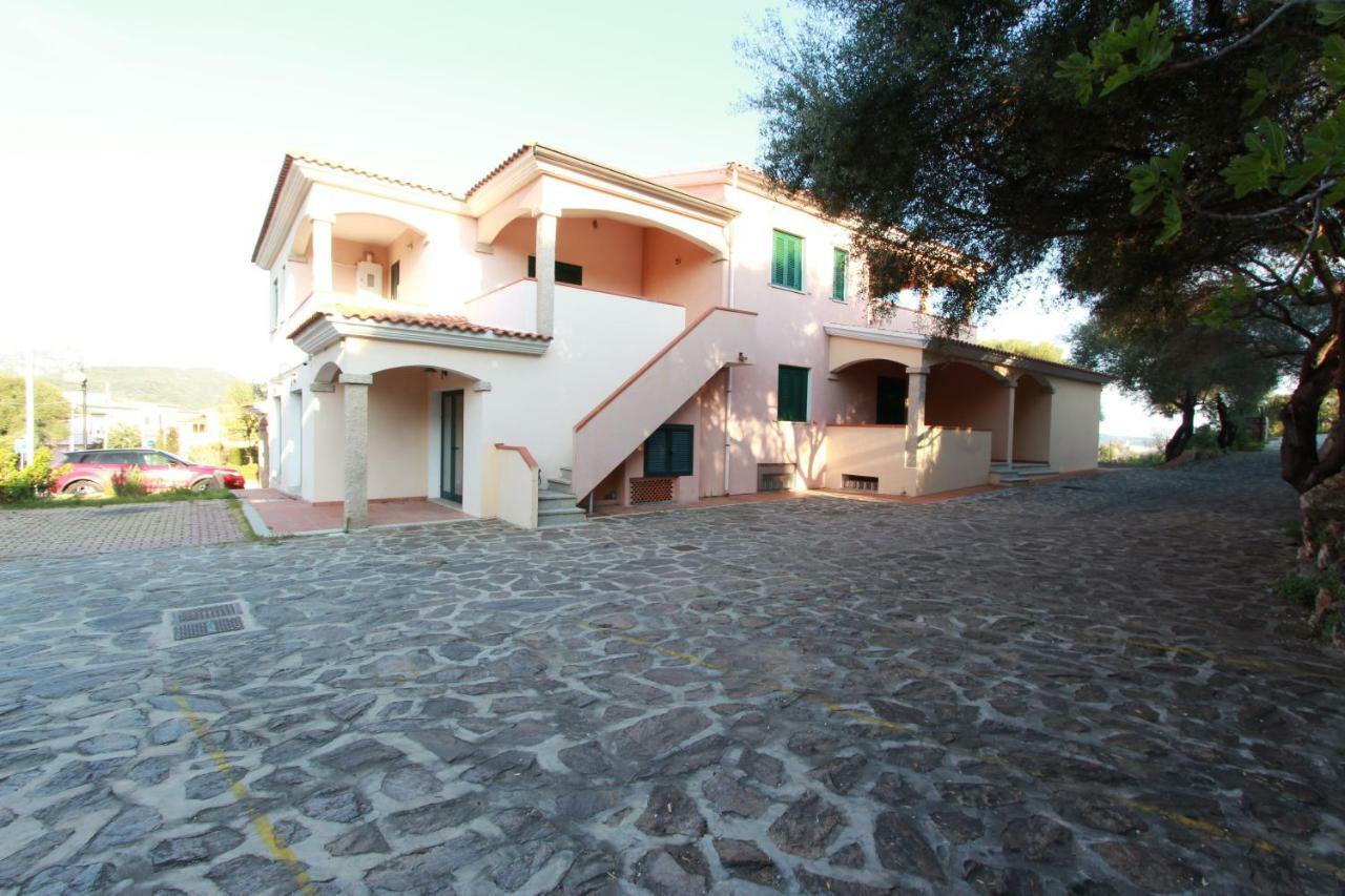 Residence La Funtana Сан-Теодоро Экстерьер фото